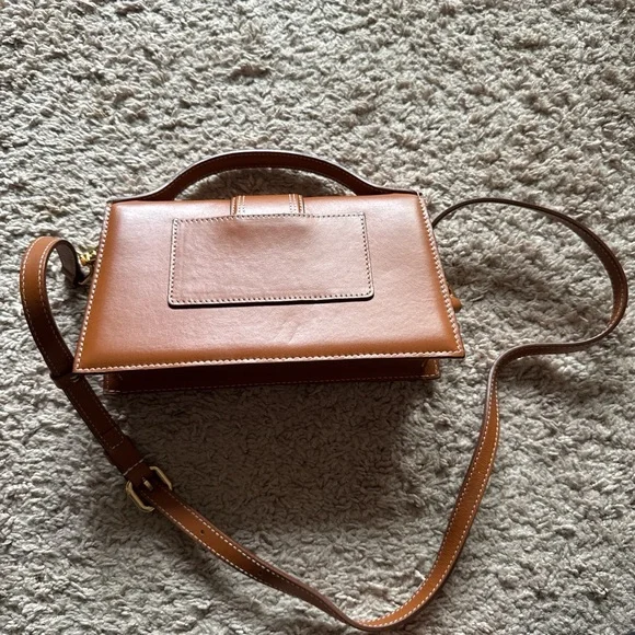 Jacquemus Tan Leather Shoulder Bag - Picture 4 of 6